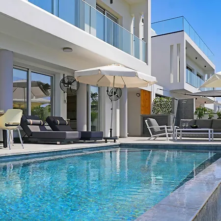 Maren - 250m From Golden Sandy Villa *