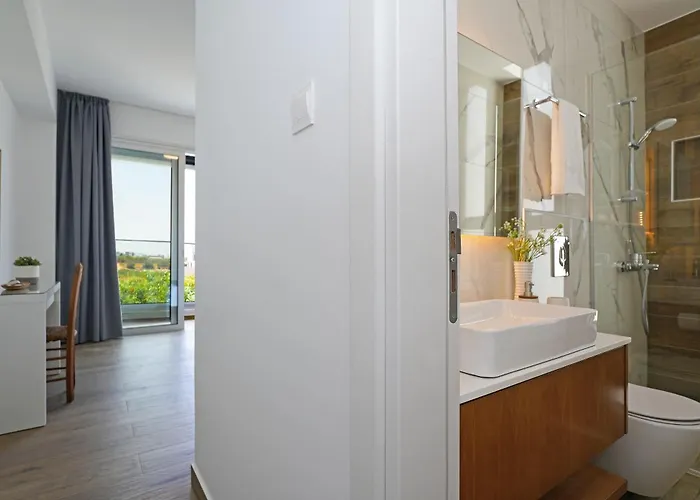 Maren - 250m From Golden Sandy